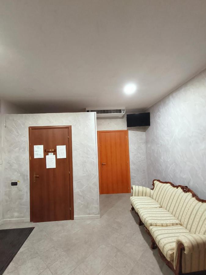 Affittacamere Dolce Sogno Cherasco Exterior photo